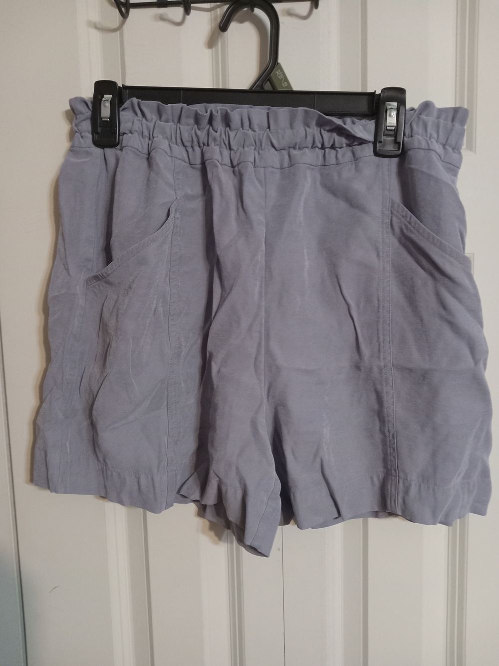 Simply Vera Vera Wang Light Grey High-Waist Paperbag Shorts